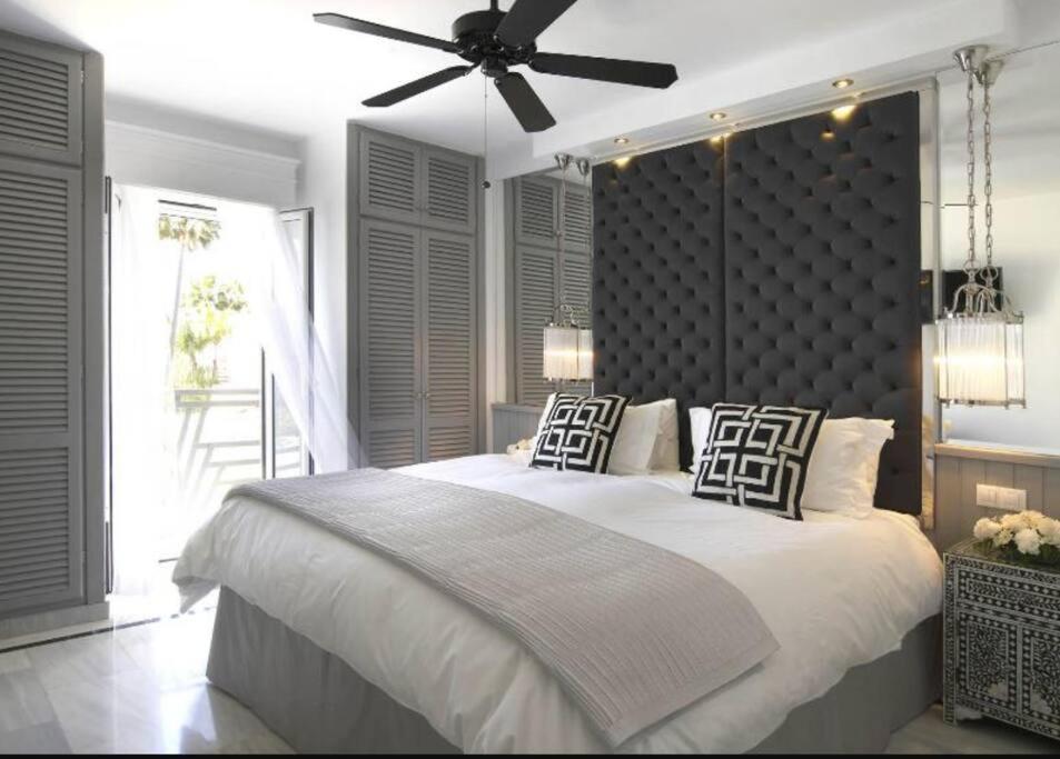 Villa Luxe, Puerto Banus, Marbella エステポナ エクステリア 写真