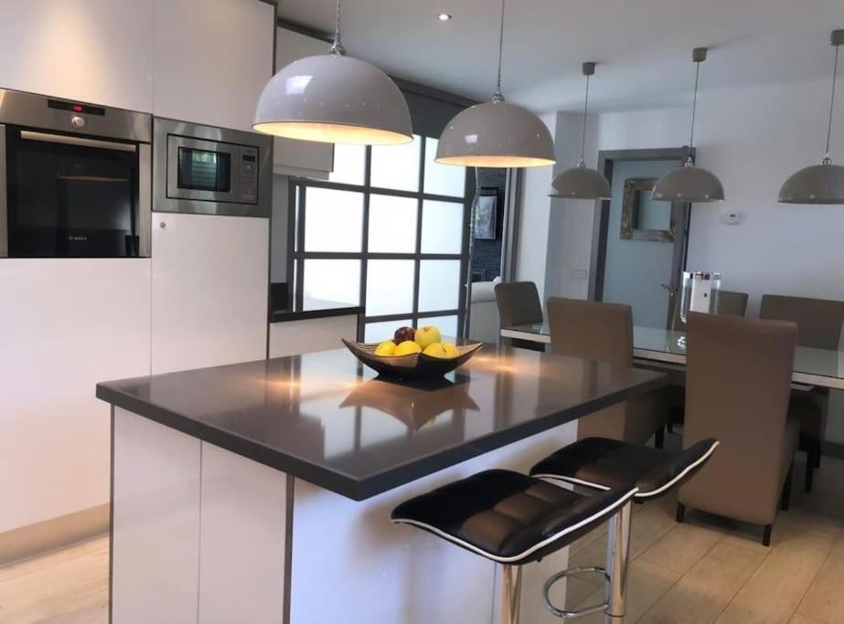 Villa Luxe, Puerto Banus, Marbella エステポナ エクステリア 写真